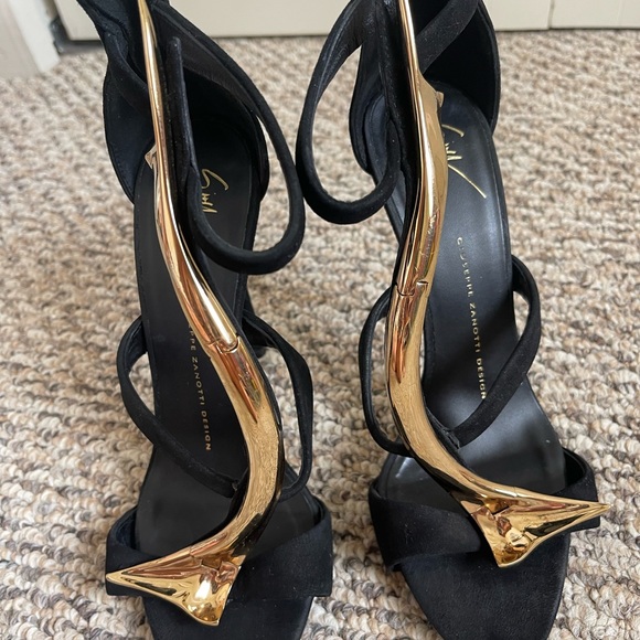 Giuseppe Zanotti shoes - Picture 8 of 10